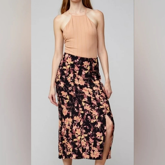 Free People Floral Skirt Size 2! - Picture 1 of 6
